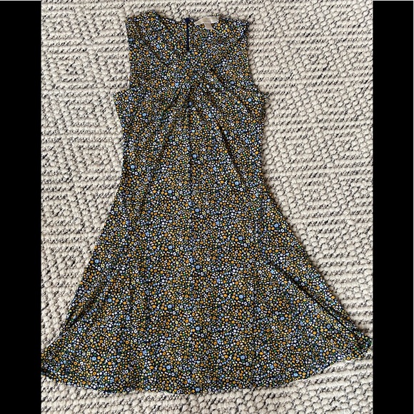 Michael Kors Quinn Cross Neck Dress - Picture 2 of 4